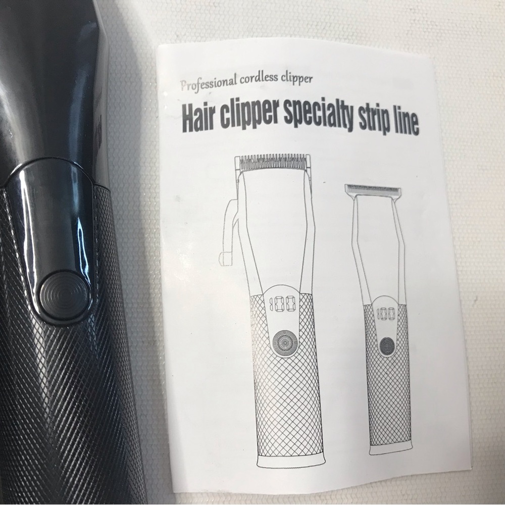 Professional Men Hair Clippers Cordless Trimmer Beard Cutting Machine 8 Combs - Picture 2 of 6